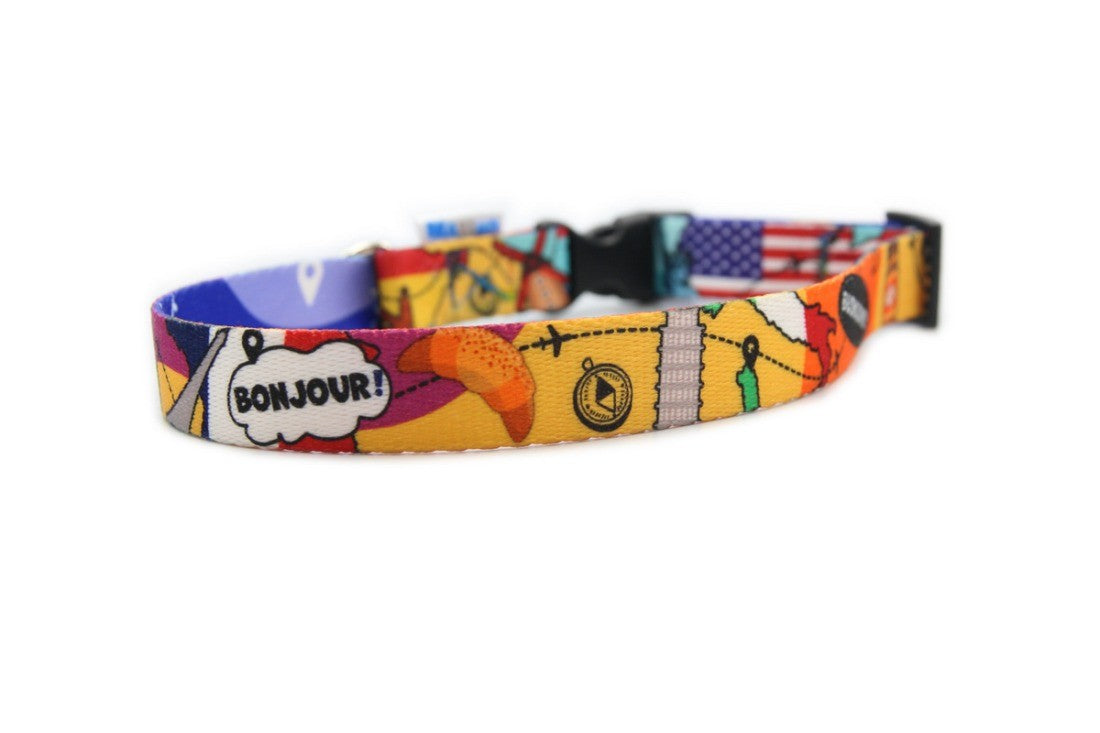 Travel print dog collar, side view